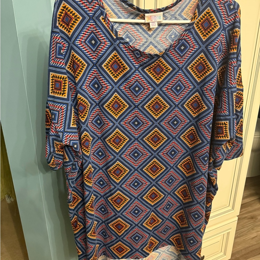 LuLaRoe Irma 2x
